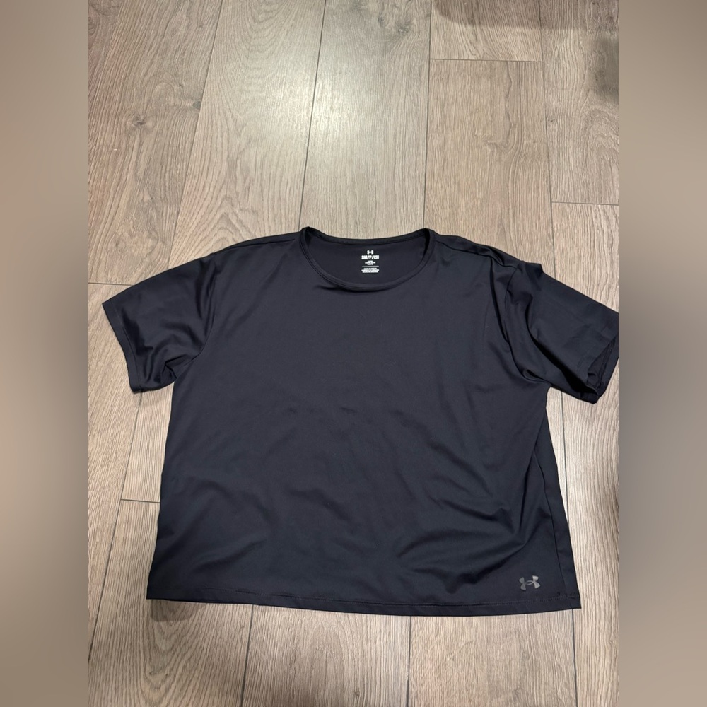 Under Armour Black Short Sleeve Tee